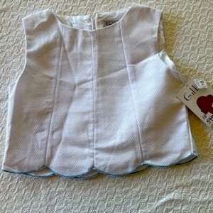 New with tags girls Gabby cropped scalloped shirt